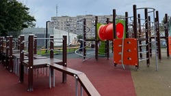 Губкинцы приняли активное участие в благоустройстве детской площадки