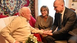 Губкинский ветеран отметил свой юбилейный день рождения