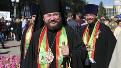 Епископ Губкинский и Грайворонский Софроний поздравил выпускников с Последним звонком