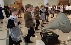 Бал Победы «В 6 часов вечера после Победы» состоялся в Губкине