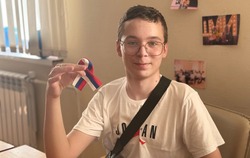 Акция «Триколор единства» прошла в Губкинском Центре молодёжных инициатив