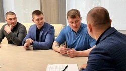 Василий Голиков обсудил развитие спортивной отрасли в Губкинском городском округе