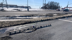 Сотрудники Госавтоинспекции измерили ширину и глубину ям на дорогах Губкина  