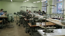 Резидент ТОСЭР «Губкин» вложил 4 млн рублей в швейное производство