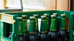 Губернатор Евгений Савченко поручил чиновникам контролировать продажу нелегального пива