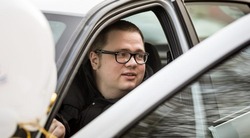 Ветеран СВО получил автомобиль с ручным управлением от фонда «Защитники Отечества» 
