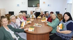 Губкинцы приняли участие в мастер-классе в смешанной технике «Природные фантазии»