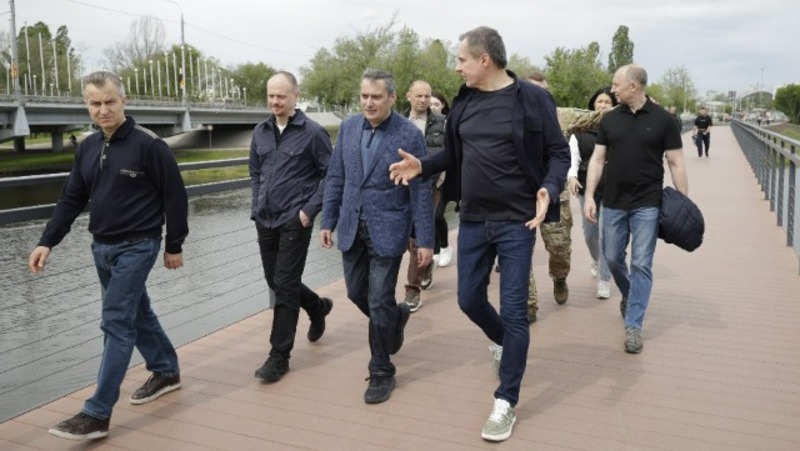 Вячеслав Гладков и глава Курской области провели рабочую встречу в Белгороде