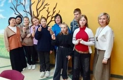 Сотрудники губкинского ЦКР «Форум» провели мастер-класс по лепке из глины 