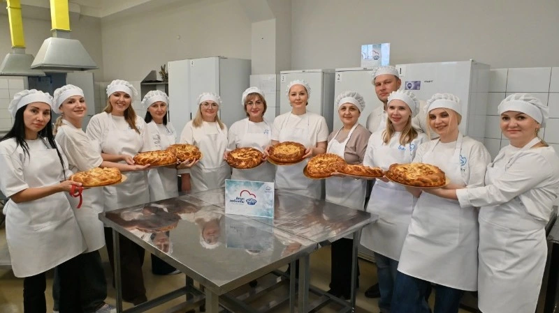 Губкинцы приняли участие в замечательной акции: испекли домашние пироги для наших защитников