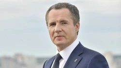 Вячеслав Гладков поздравил белгородцев с Днём работника налоговых органов