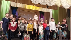 Новогоднее представление прошло во Дворце детского творчества в Губкине