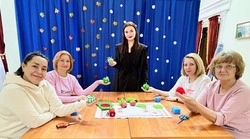 Губкинцы приняли участие в мастер-классе «Сувениры из ткани»