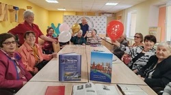 Губкинские библиотекари провели вечер воспоминаний «Город наших сердец»