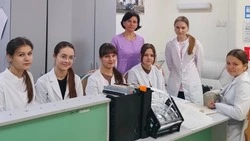 Учащиеся медицинских классов посетили Губкинскую ЦРБ в рамках профориентационной работы