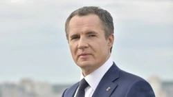 Вячеслав Гладков обратился к жителям региона в День государственного флага России