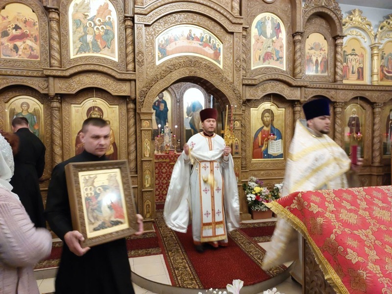 Губкинцы приняли участие в праздничных Пасхальных богослужениях