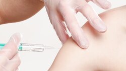 Белгородские медики первыми пройдут вакцинацию от коронавируса в регионе