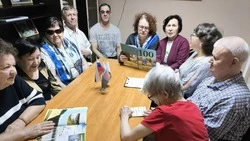 Губкинские библиотекари провели информационный час «Россия и Крым вместе»