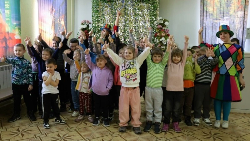 Юные губкинцы посетили детскую познавательно-игровую программу «Волшебные часики весны»