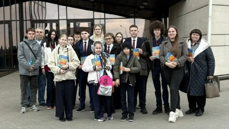 Губкинские школьники заглянули за кулисы музейного дела