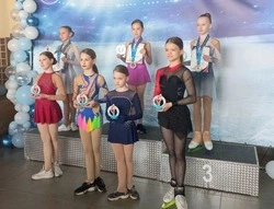 Губкинские фигуристы продемонстрировали яркие и уверенные выступления