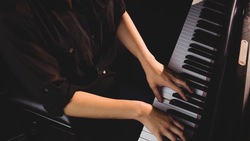 Рояль и акустическое пианино были приобретены для детской школы искусств №2 в Губкине 