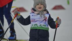 Семейный фестиваль #ВСЕНАСПОРТрф собрал на белгородской лыжне более тысячи участников