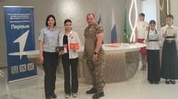 Губкинцы получили свой первый документ в преддверии Дня России