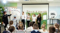 Юные губкинцы посетили премьеру спектакля «Вершки и Корешки» в рамках проекта «Свет и Тень»