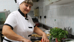 Губкинский повар рассказала о профессии и вкусных рецептах