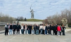 Губкинские школьники посетили с экскурсией город-герой Волгоград