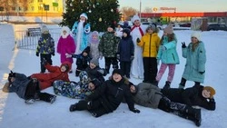 Юные губкинцы приняли участие в игровой программе «Мороз и компания»