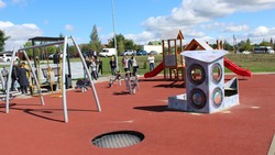 Сразу три детские площадки открылись в двух микрорайонах ИЖС в Губкине