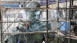 50 скульпторов приступили к работе над фигурой Ржевского мемориала по проекту губкинца