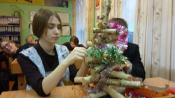 Губкинские школьники объявили акцию по спасению новогодних ёлок