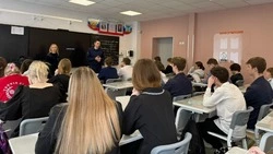 Одиннадцатиклассники Губкинской школы посетили важную встречу с представителями правопорядка