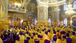 Праздничные богослужения пройдут в Спасо-Преображенском кафедральном соборе