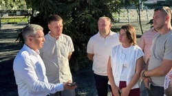 Работы по благоустройству завершаются в сквере на улице Лазарева в Губкине