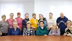 Губкинцы посетили творческую мастерскую «Живая нить народного костюма»