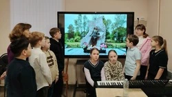 Губкинские педагоги организовали лекцию-беседу к годовщине полного освобождения Ленинграда