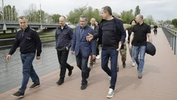 Вячеслав Гладков и глава Курской области провели рабочую встречу в Белгороде