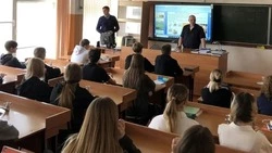 Губкинские полицейские провели для подростков беседы в рамках операции «Чистое поколение»