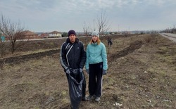 Губкинцы приняли участие в первом весеннем субботнике