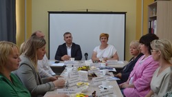 Михаил Лобазнов встретился с членами губкинской некоммерческой организации «Мамы-мы»