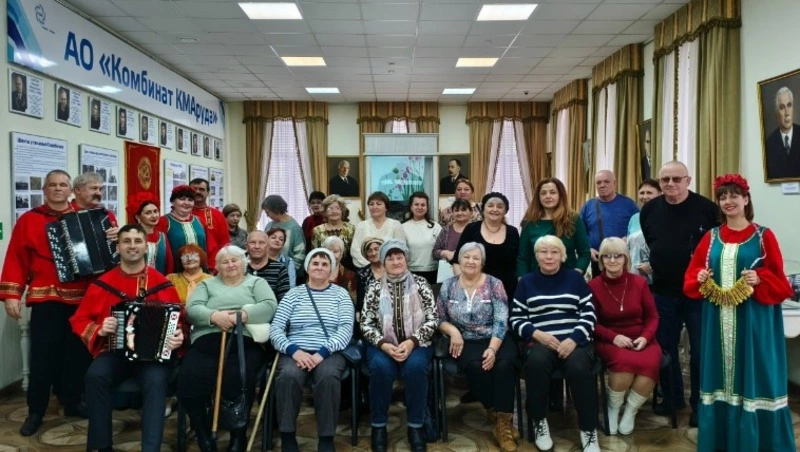 Губкинцы посетили музейную гостиную «Весна идёт, весне дорогу...»