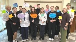 Сотрудники Губкинского кадрового центра провели экскурсии в мир вкусных профессий