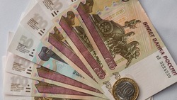 100-рублевые банкноты с лаковым покрытием поступили в оборот в Белгородской области
